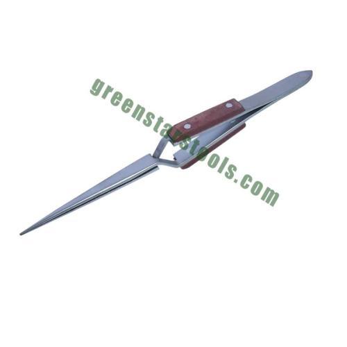 Tweezers