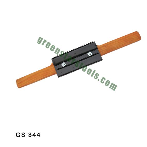 BUFF RAKE WITH WOODEN HANDLE