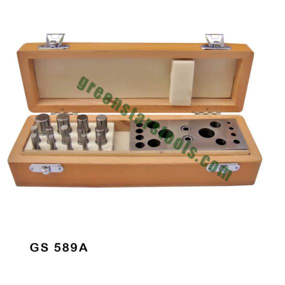 DISC CUTTER SET OF 14 IN WOODEN BOX