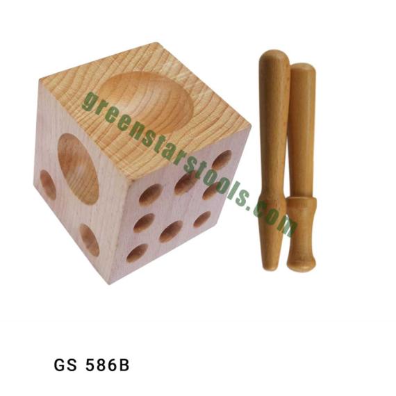 DOMING BLOCK WOOD WITH 2 PUNCHES