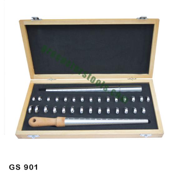 FINGER SIZES GAUGE & RING STICK SET IN WOODEN BOX
