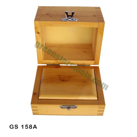 DISPLAY BOX