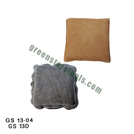 LEATHER SAND BAGS SQUARE
