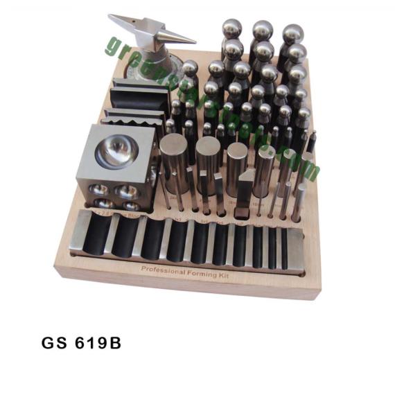 PROFESSIONAL FORMING KIT SET OF 56 ON WOODEN STAND