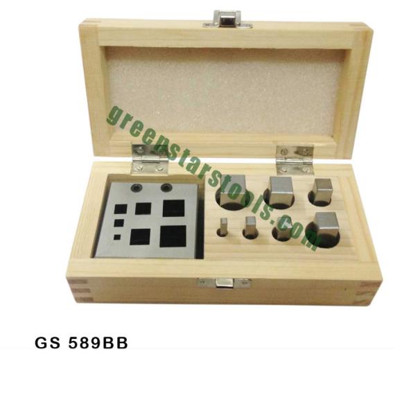 SQUARE DISC CUTTER SET OF 7 WITH WOODEN BOX
