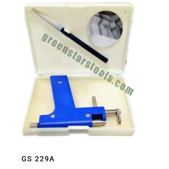 TOOL FOR EAR PIERCING